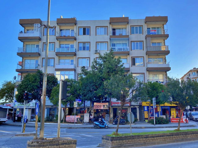 CEVATPAŞA PIRIREISCADDESI KORDON CIVARI 3+1 EŞYALI KIRALIK DAIRE