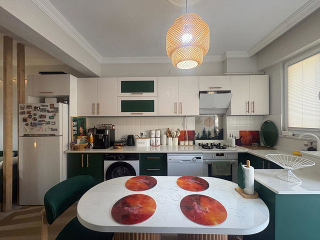 KEMALPAŞA'DA EŞYALI 2+1 DAIRE