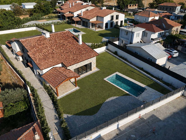 GÜZELBAHÇE'NIN EŞSIZ YATAY MIMARISI 4+1 MÜSTAKIL VILLA