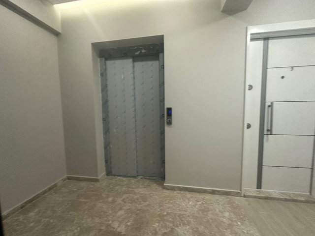 ATAŞEHİR İÇERENKÖY’DE SIFIR BİNADA EŞYALI 1+0 FATURALAR DAHİL.