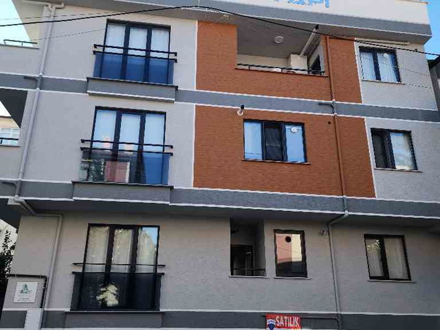 GEBZE İSTASYON MAHALLESINDE SATILIK BAHCE KATI 2+1