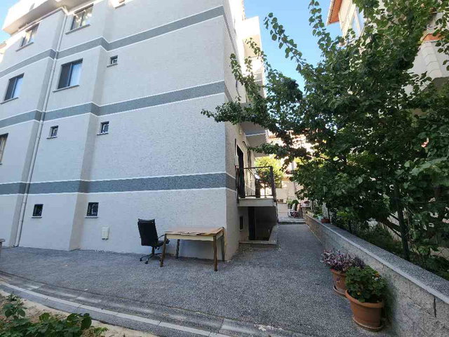 GEBZE İSTASYON MAHALLESINDE SATILIK BAHCE KATI 2+1