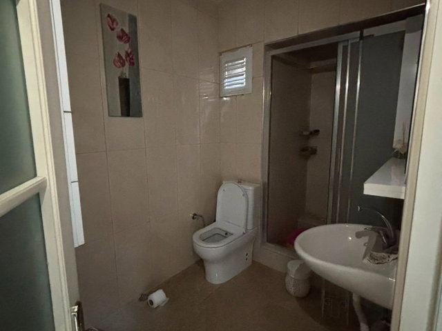 YALOVA MERKEZ'DE AKTİF HASTANESİNİN HEMEN ALTINDA