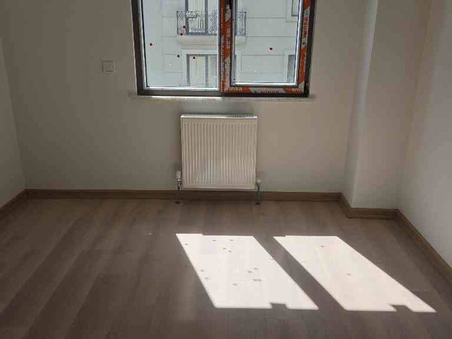 BOSTANCI DA SATILIK  GÜNEY CEPHE DAİRE
