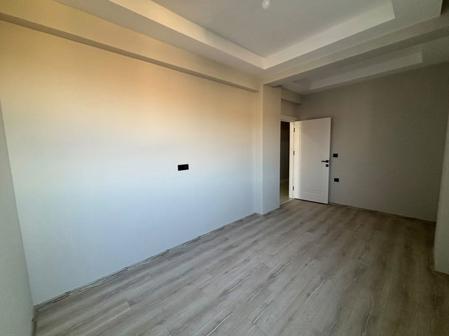 ÇİFTLİKKÖY KELEBEKÇAYIRINDA 2+1 SATILIK SIFIR DAİRE