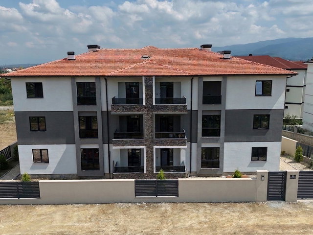 ARİFİYE NEVİYEDE FEN LİSESİ KARŞISI BALKONLU 94 M2 2+1 ARAKAT SIFIR DAİRE