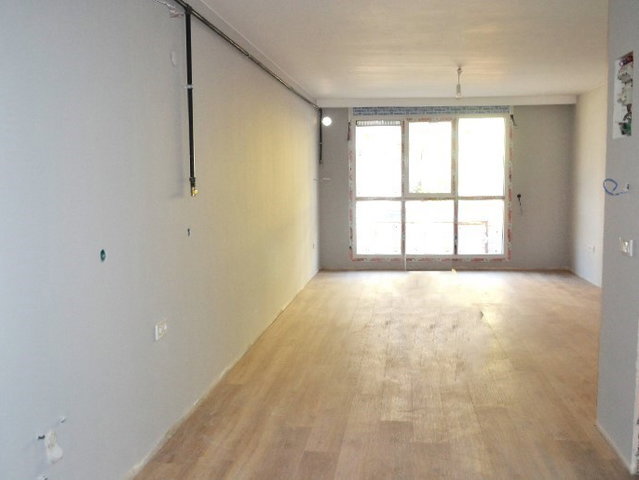 CEVİZLİ BAĞDAT CADDESİNE 3. BİNADA SATILIK 2+1 YENİ DAİRE