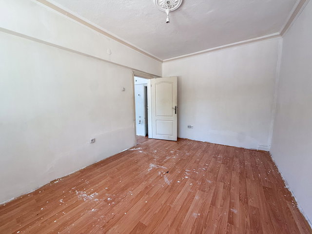 KEÇİÖREN’DE GİRİŞ ALTI KOT 2+1 KİRALIK DAİRE