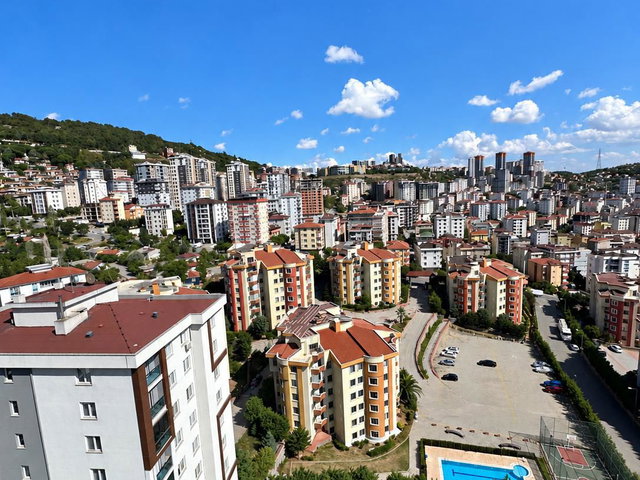 KARTAL YAKACIK DENİZ VE DOĞA MANZARALI KREDİYE UYGUN 3+1 SİTE İÇİ SATILIK DAİRE