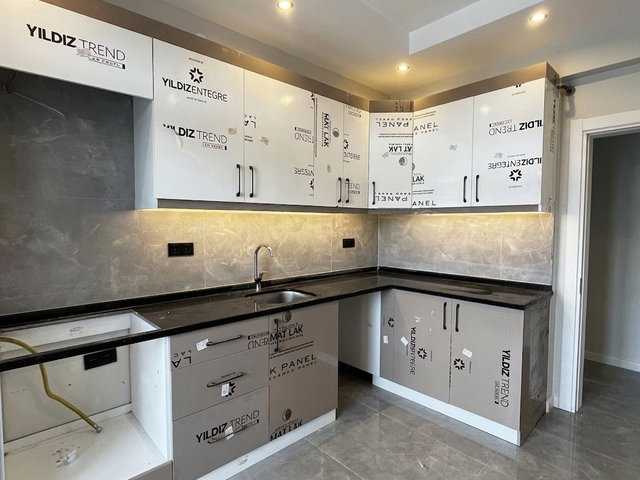 ARİFİYE NEVİYEDE 2+1 BALKONLU 94 M2 YÜKSEK GİRİŞ SIFIR DAİRE