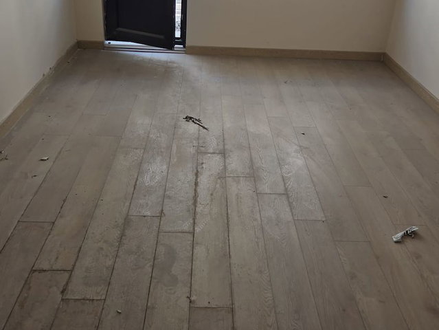 İBB NİN SPOR  VE HAVUZ TESİSLERINE , METRO YA 150 M YAKIN KİRALKK DAİRE