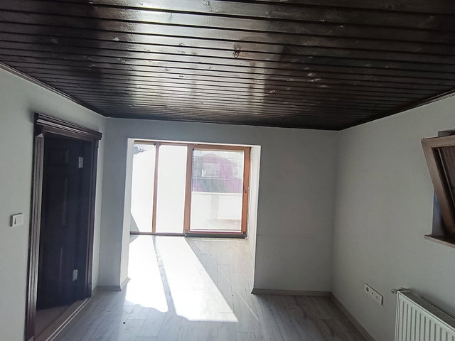 ŞEHRİN KALBİNDE, DOĞA İLE İÇ İÇE LÜKS VE TRİPLEX ÖZEL VİLLA