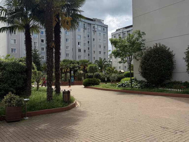 SANCAKTEPE’DE SİTE İÇİNDE 5+1 | 185 M² NET | 3 BANYOLU, BALKONLU, BOŞ KİRALIK DAİRE