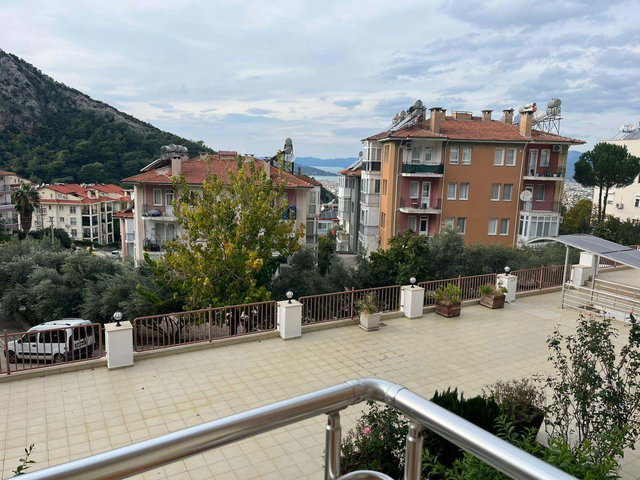 FETHİYE PATLANGIÇ’TA HAVUZLU SİTEDE EŞYALI 2+1 KİRALIK DAİRE
