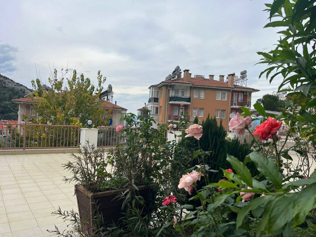FETHİYE PATLANGIÇ’TA HAVUZLU SİTEDE EŞYALI 2+1 KİRALIK DAİRE