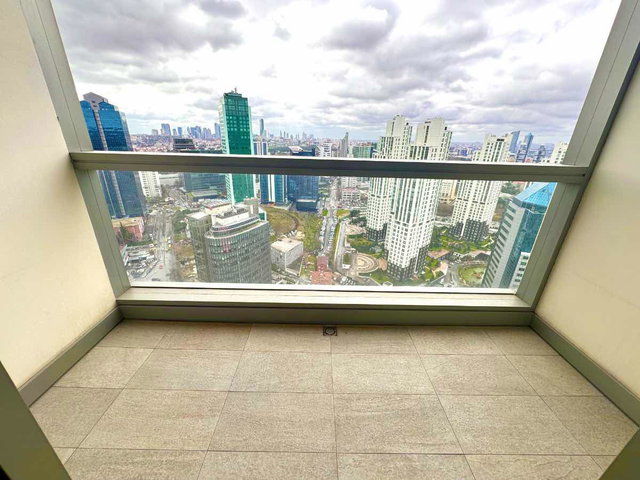 REMAX WE MASLAK 42 SATILIK REZIDANS 1+1 İŞ MERKEZINDE