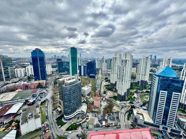 REMAX WE MASLAK 42 SATILIK REZIDANS 1+1 İŞ MERKEZINDE