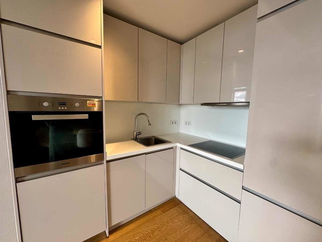 REMAX WE MASLAK 42 SATILIK REZIDANS 1+1 İŞ MERKEZINDE