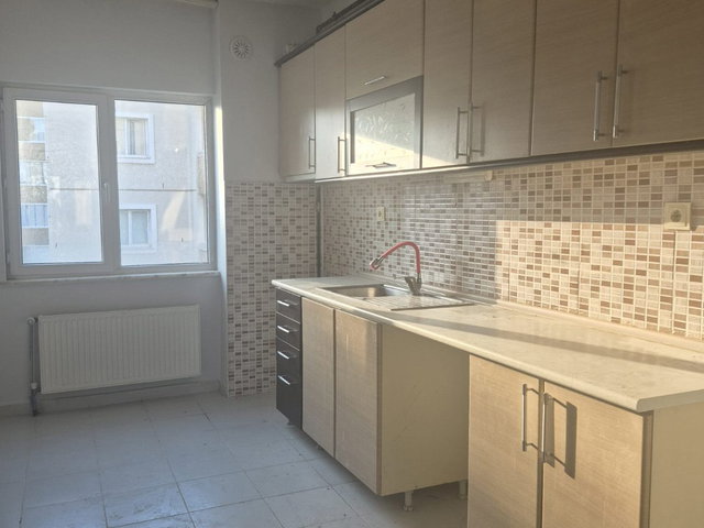 YAPRACIK TOKİ 8. ETAP'TA AVM KARŞISI Y TİPİ GENİŞ 3+1 DAİRE