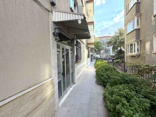 KENNEDY CADDESİ- SIFIR YAPILI, KAPALI VE AÇIK OTOPARKLI SATILIK ARAKAT 3+1 DAİRE