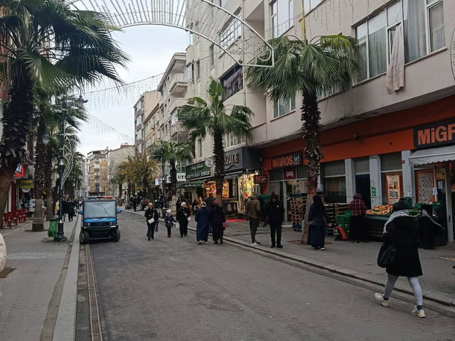 GAZİOSMANPAŞA BAĞLARBAŞI TRAFİĞE KAPALI CADDE  SATILIK 2+1 DAİRE