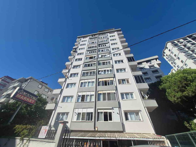 KARTAL HÜRRİYET MAHALLESİ’NDE ŞEHİR & DENİZ MANZARALI | 3+1 | ÇİFT BALKONLU | OTOPARKLI