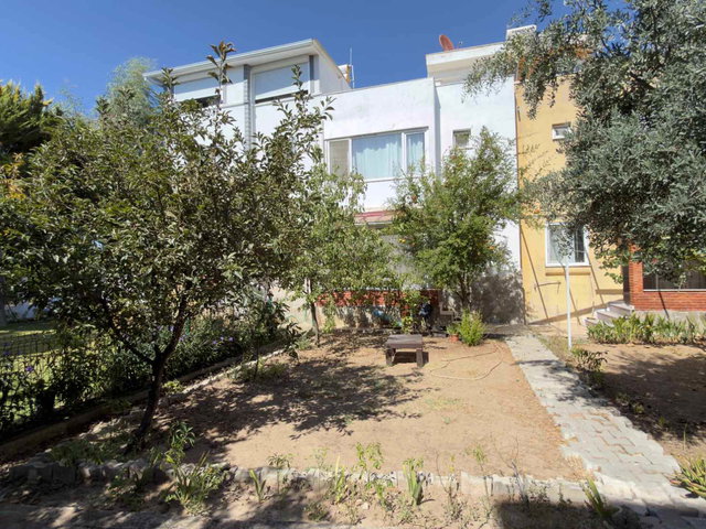 REMAX WE OFİSİNDEN SALİHLERALTI MAVİKÖY SİTESİ'NDE EŞYALI SATILIK VİLLA