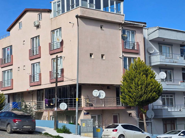 ÇANAKKALE KEPEZ BOĞAZKENT MAH. EŞYALI SATILIK STÜDYO DAIRE