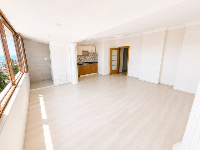 MİLLET BAHÇESİ YANI DENİZ MANZARALI K.OTOPARKLI 4+1 LÜKS DUBLEKS