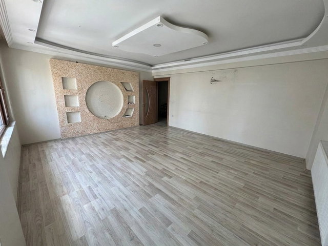 MENEMEN ESATPAŞA’DA 3+1  DOĞALGAZ KOMBİLİ KİRALIK DAİRE