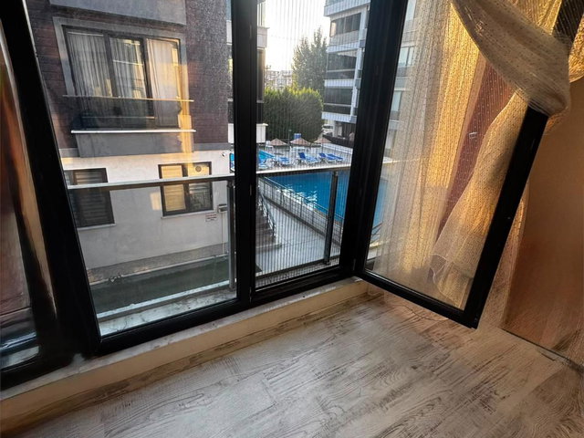 ALTINKUM'DA HAVUZLU SİTEDE KİRALIK 2+1 DAİRE
