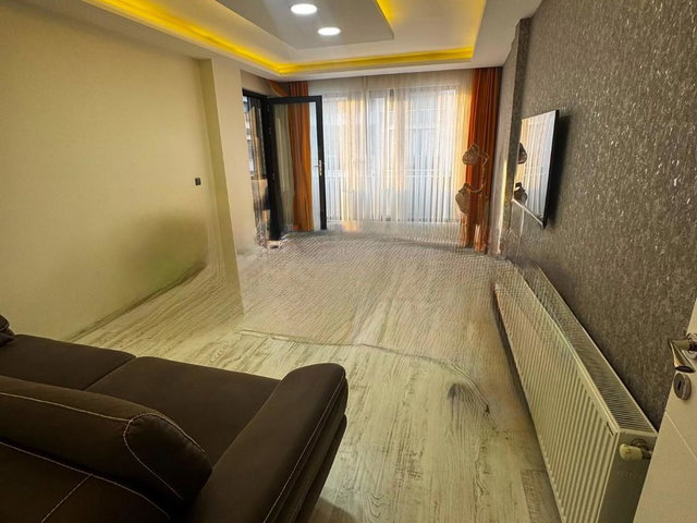 ALTINKUM'DA HAVUZLU SİTEDE KİRALIK 2+1 DAİRE