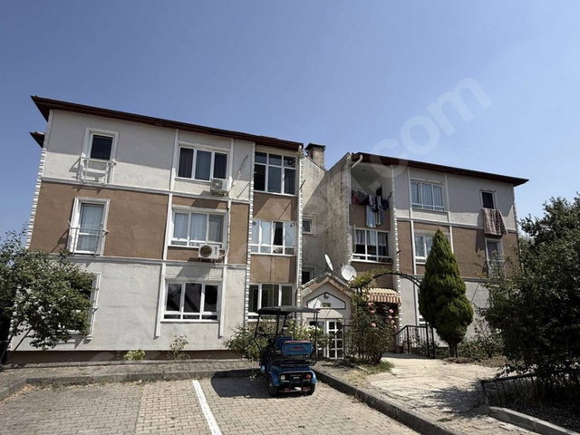 YEŞİLKENT KALICI KONUTLARDA MERKEZİ KONUMDA ARAKAT DAİRE