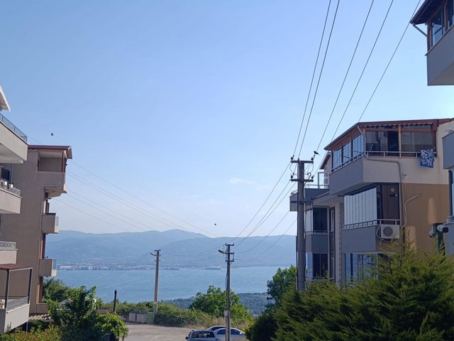 DENİZ MANZARALI LİLYUM 4 SİTESİ'NDE 50 M² ÖZEL BAHÇELİ