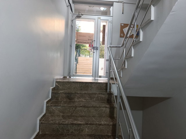 DENİZ MANZARALI LİLYUM 4 SİTESİ'NDE 50 M² ÖZEL BAHÇELİ