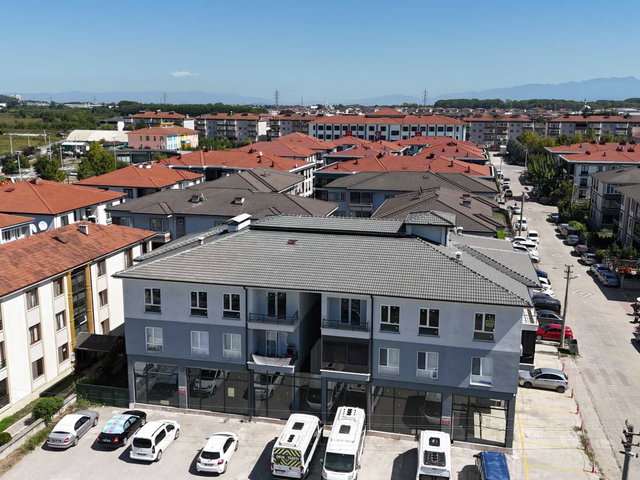 ARIFIYE'DE 103M2 GENIŞ 3+1 ASANSÖRLÜ DAIRE