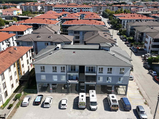 ARIFIYE'DE 103M2 GENIŞ 3+1 ASANSÖRLÜ DAIRE