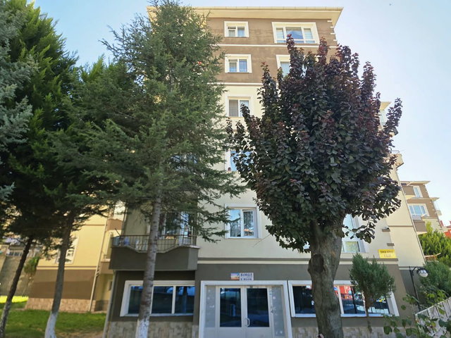SİNCAN ERTUĞRUL GAZİ'DE SİTE İÇERİSİNDE SATILIK YAPILI 3+1 DAİRE