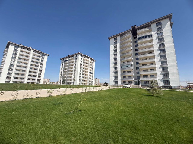 SİNCAN ALCI MAHALLESİ FLORYA PARK SİTESİ KİRALIK 3+1&130M2 1. KAT YAPILI DAİRE (ANKASTRELER DAHİL)