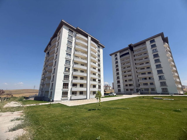 SİNCAN ALCI MAHALLESİ FLORYA PARK SİTESİ KİRALIK 3+1&130M2 1. KAT YAPILI DAİRE (ANKASTRELER DAHİL)