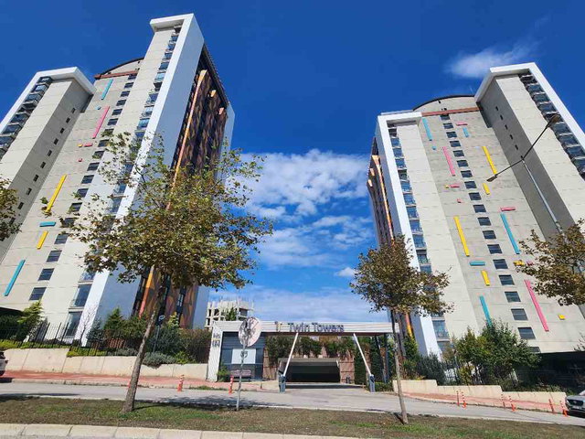 REMAX SELDA'DAN TWİN TOWERS' TA 3+1 SATILIK DENİZ VE PEYZAJ MANZARALI