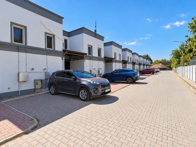 KARTEPE KÖSEKÖY'DE GENİŞ BAHÇE KULLANIM ALANLI 2+1 SATILIK DUBLEKS DAİRE