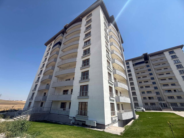 SİNCAN ALCI MAHALLESİ FLORYA PARK SİTESİ KİRALIK 3+1&130M2 5. KAT YAPILI SIFIR DAİRE, YERDEN ISITMA