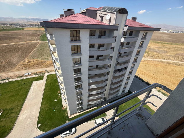 SİNCAN ALCI MAHALLESİ FLORYA PARK SİTESİ KİRALIK 3+1&130M2 5. KAT YAPILI SIFIR DAİRE, YERDEN ISITMA