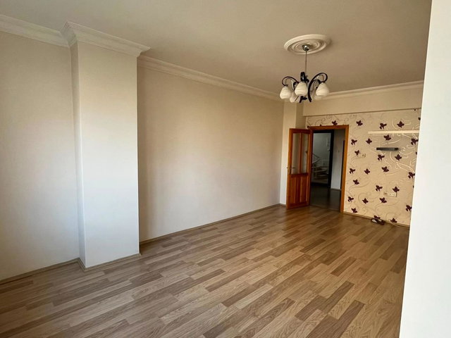 REMAX ARTIS'DEN YENIŞEHIR'DE KIRALIK 3+1 DAIRE