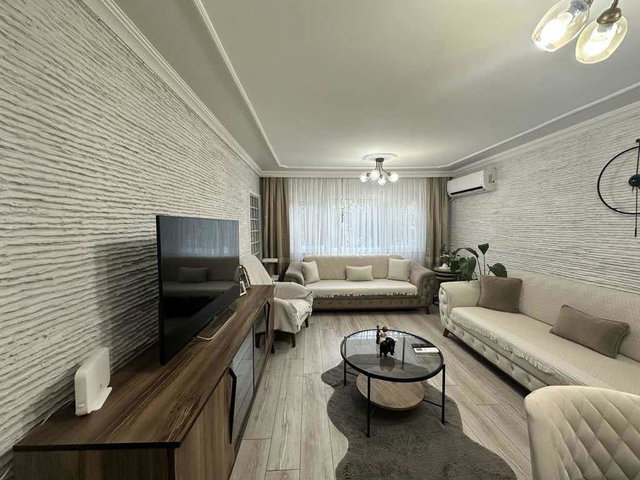 YAHYA KAPTAN DA FIRSAT İÇİ YAPILI ACİL SATILIK DAİRE