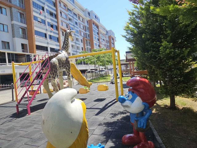 YENIKENT SAFIR KONAKLARINDA DENIZ MANZARALI SATILIK ARA KAT 3+1