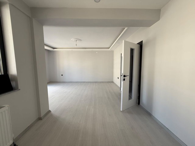 REMAX ARTIS'DEN KOMBINA'DA KIRALIK 3+1 SIFIR DAIRE