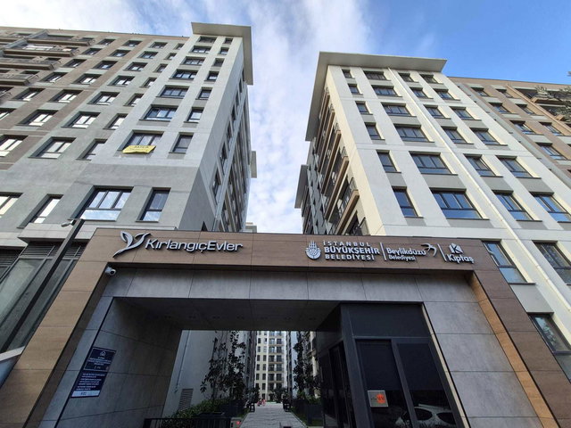 REMAX GELİŞİM'DEN KİPTAŞ KIRLANGIÇ EVLERİ SATILIK 2+1