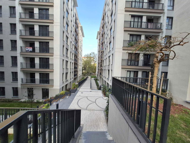 REMAX GELİŞİM'DEN KİPTAŞ KIRLANGIÇ EVLERİ SATILIK 2+1